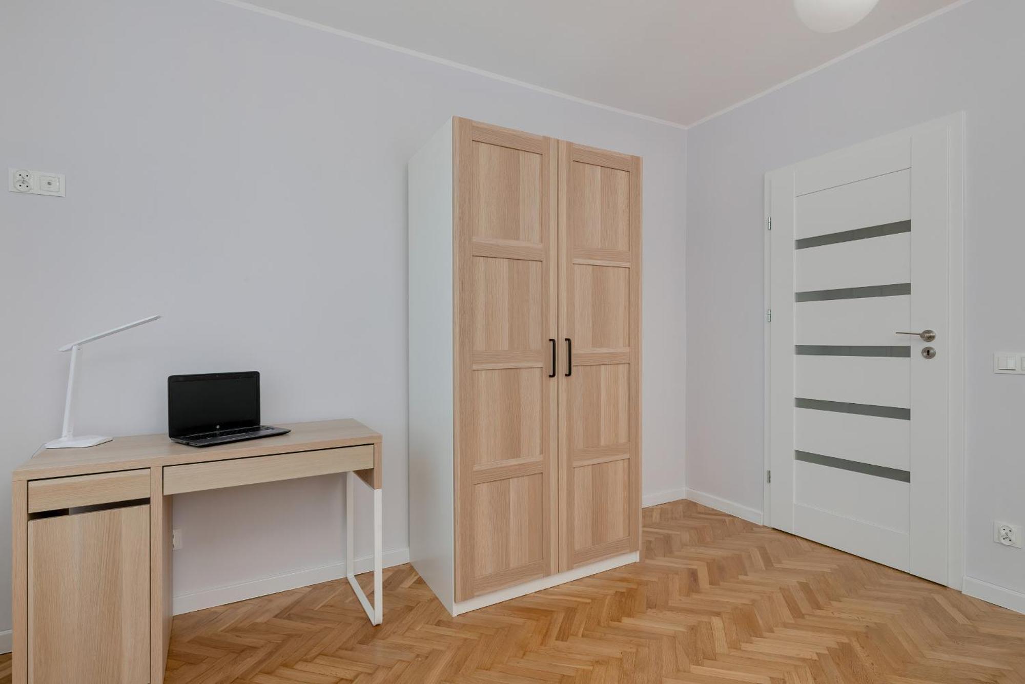 Exclusive Martina Apartament With Free Parking Close To Beach And Pier By Noclegi Renters Apartment *